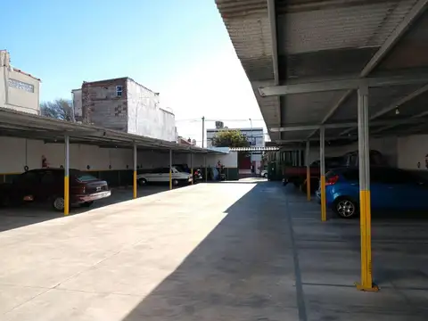 Cochera en  zona San Juan