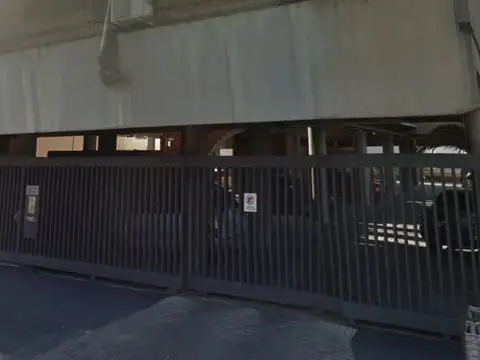 COCHERA EN VENTA, EN LANÚS ESTE.