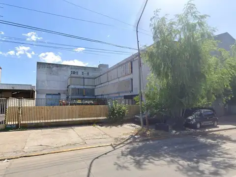 Galpon en Alquiler 73  mts Fondo