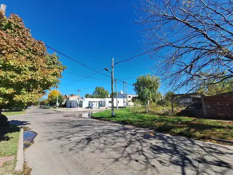 Terreno en Venta 20  mts Fondo