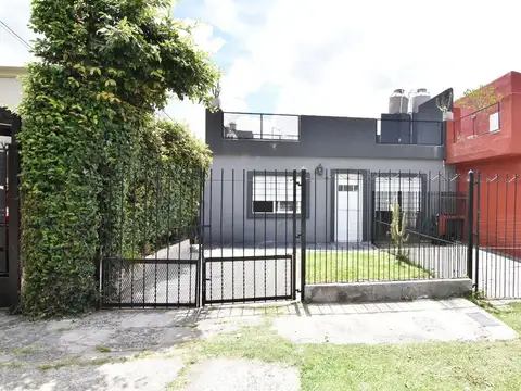 VENTA PH 2 AMBS ITUZAINGO FRENTE COCHERA TERRAZA