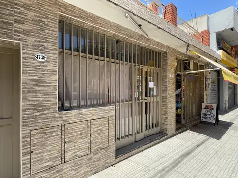VENTA LOCAL COMERCIAL C BAÑO. AV CASTAÑARES 4700. VILLA LUGANO. CABA.