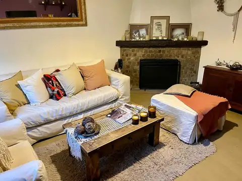 Olegario Víctor Andrade 900