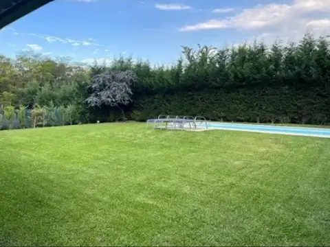 Casa en Venta en Pilar del Este - Santa Guadalupe, USD 225.000