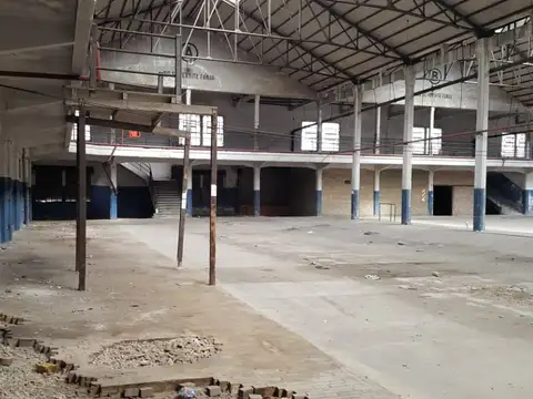 Galpón - Alquiler - Argentina, Capital Federal - Aristobulo del Valle 700