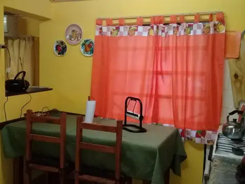 Casa en venta - 2 Dormitorios 1 Baño - Cochera - 1.079Mts2 - Uruguay