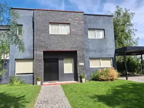 Alquiler Anual Casa 4 amb. amoblada interna barrio El Canton Norte Escobar