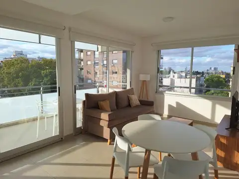Venta departamento 2 ambientes con balcón  -Vicente López