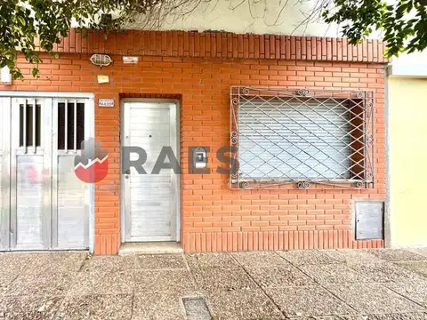 CASA 2 DORMITORIOS EN BARRANQUITAS (PH) CON COCHERA