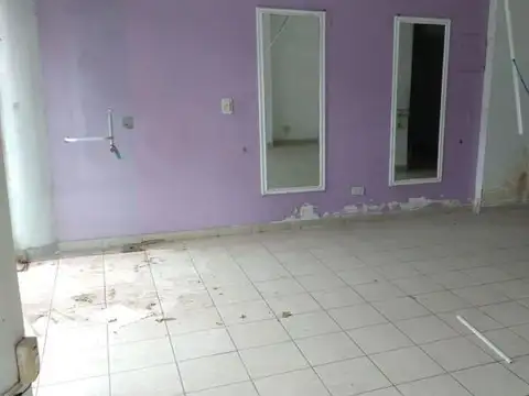 Local - Venta - Argentina, San Miguel - Maestro Angel D'elia 1210