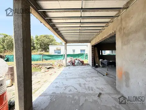 Casa en Obra con Piscina – Horizontes del Sur