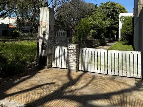 Excelente Ubicación, Av a Vías, PH 3 Ambientes, a Modernizar C/patio y Terraza