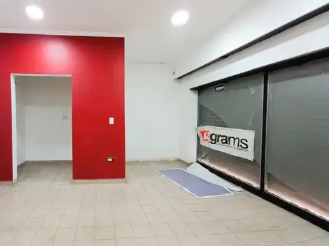 Avenida Hipólito Yrigoyen 2600