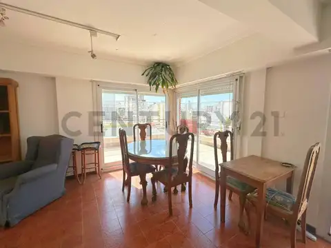Departamento 4 ambientes con 2 baños