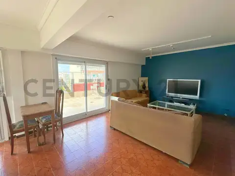 Dean Funes 500, Piso 0