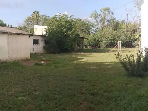 Avenida Luis Pasteur 1900