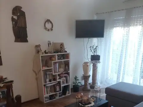 EXCELENTE DEPTO 3 AMB FTE BALCON