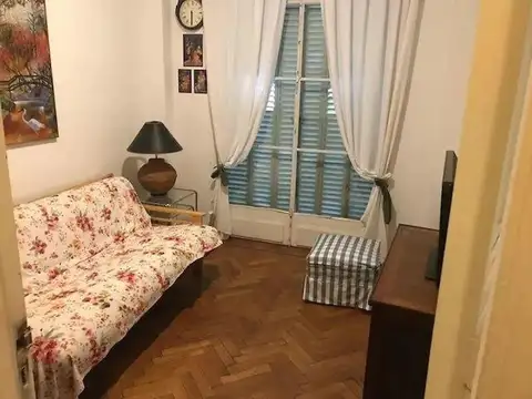 Marcelo T. De Alvear 800, Piso 1