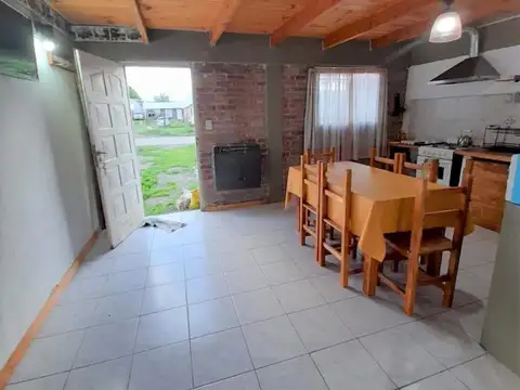 Casa 3 ambientes con 1 baño