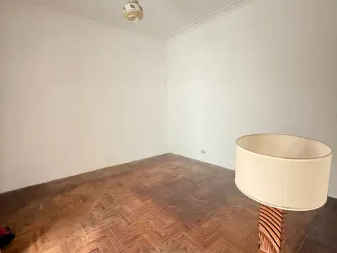 Oficina 3 ambientes con 1 baño