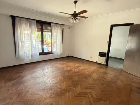 ALQUILA PH DE USO COMERCIAL EN PALERMO