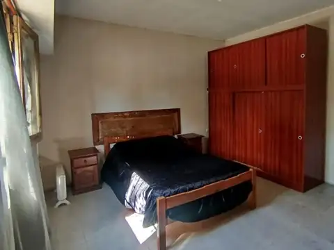 VENTA CASA 5 AMBIENTES - GRAND BOURG