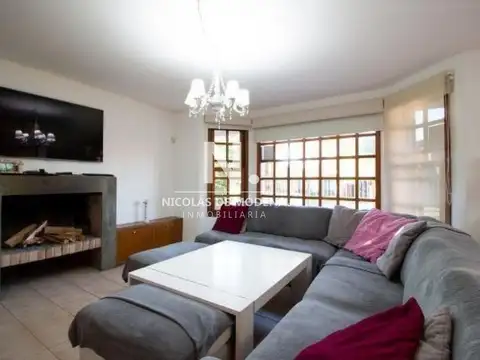 Casa en Alquiler Temporal en Playa Mansa, USD 17.600