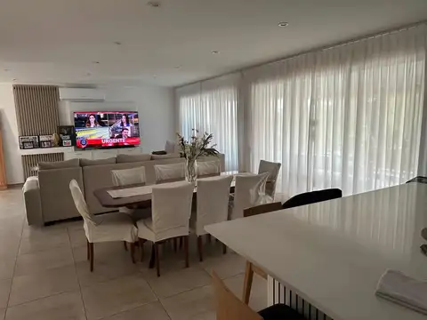 Casa en Venta de 5 dormitorios