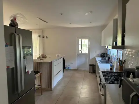 CASA EN VENTA PILAR DEL ESTE - BARRIO SANTA ELENA - 5 DORMITORIOS