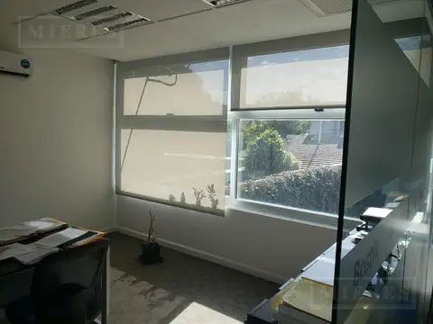 Oficina en Alquiler al Norte