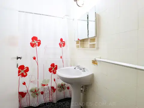 Depto Tipo Casa en Venta con 2 cocheras