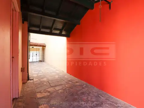 Depto Tipo Casa en Venta 40 años