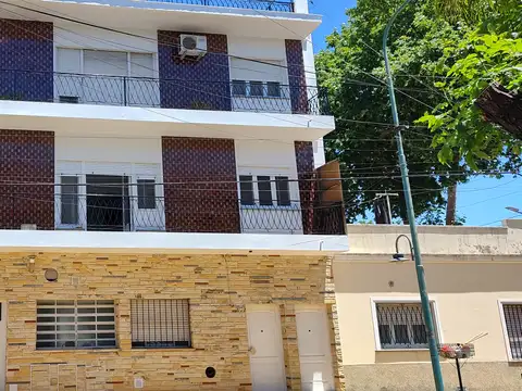 PH en planta alta 4 AMB en alquiler (sin expensas)