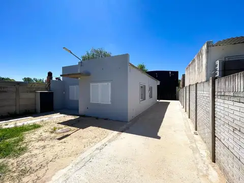 Casa + Galpón ambos estrenar con FINANCIACION