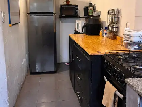 Casa 6 ambientes con 1 baño