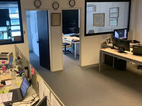 Oficina - Microcentro - Luminoso - Al Frente -