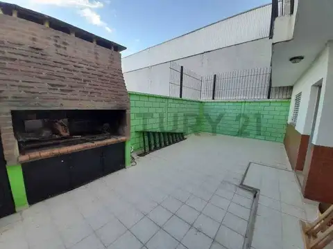 Durante QUIROS 4000 1000, Piso 0