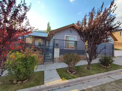 Casas en terreno de 470m2 en barrio Arco