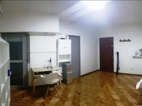 Rivadavia 1700, Piso 1