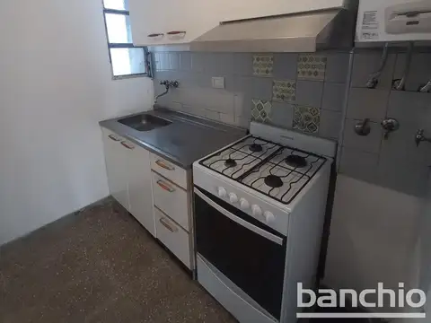 Montevideo al 600 07 01