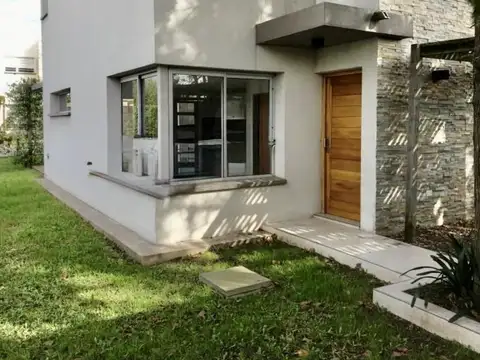 Depto Tipo Casa en Venta de 2 dormitorios