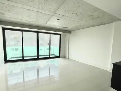 Venta amplio monoambiente luminoso excelente ubicacion