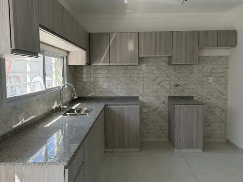 Depto Tipo Casa 3 ambientes con 1 baño