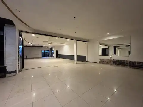 Local en Alquiler 40 años