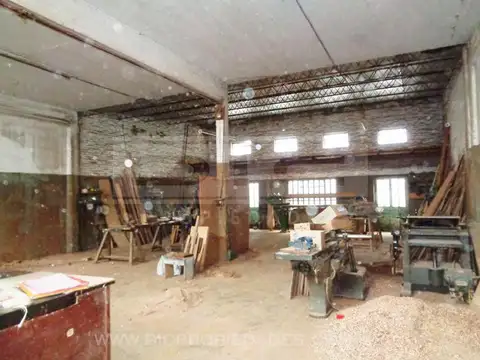 Depósito 326m2 muy buena ubicación - Carapachay