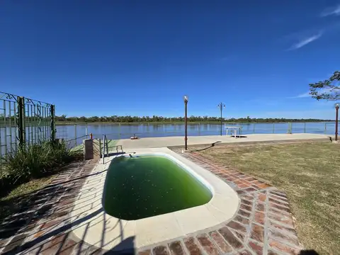 Casa en Venta con 4 cocheras