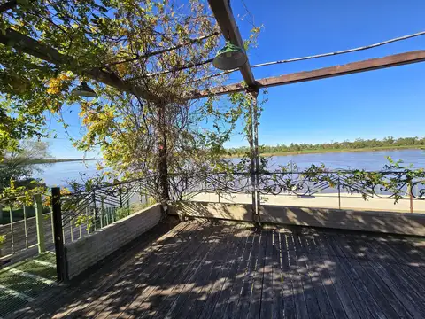 Casa en venta sobre el río Colastiné