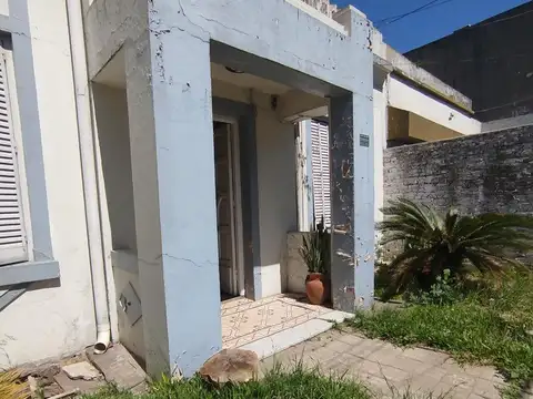 Casa en Venta en Moron, USD 79.900