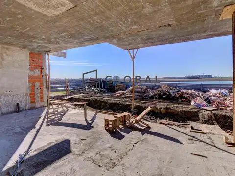 Los Puentes Nordelta, Imponente casa a la  venta