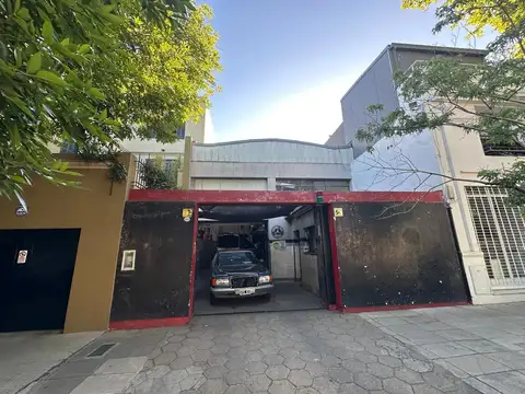 Local con doble entrada p/Ravignani y El Salvador